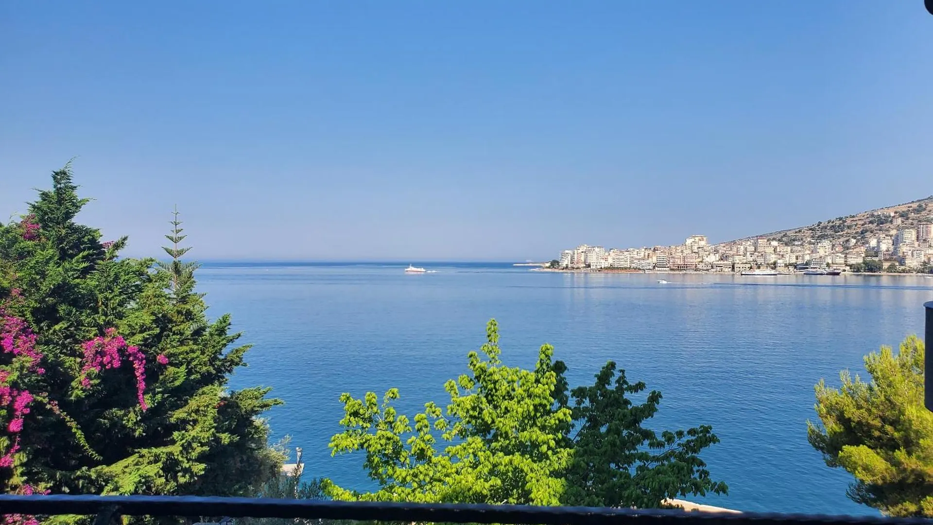 Stay Saranda - Steps From The Beach 0*,